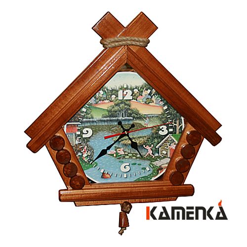 Часы Домик В баньке липа мореная